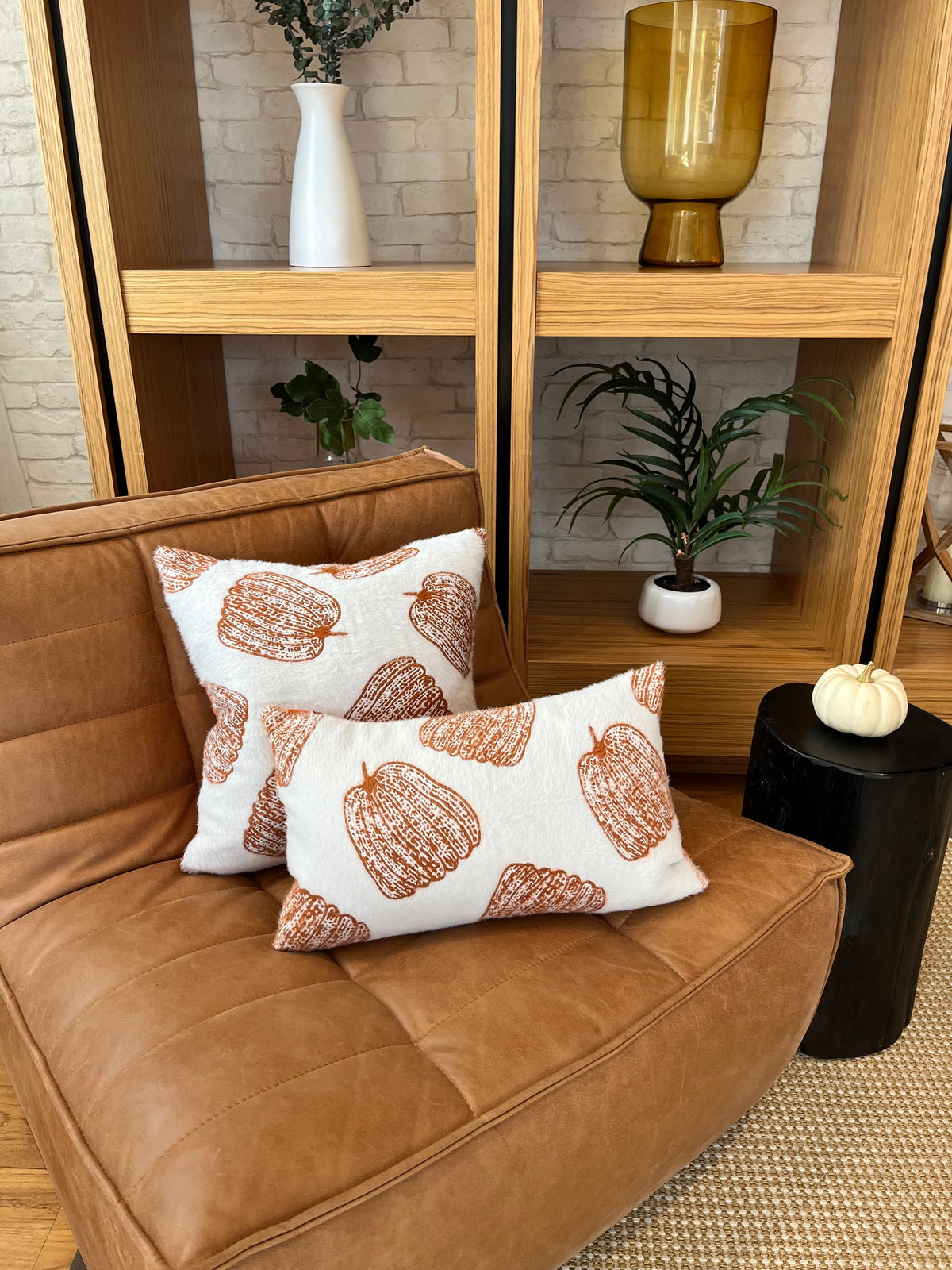 White pumpkin lumbar pillow cover