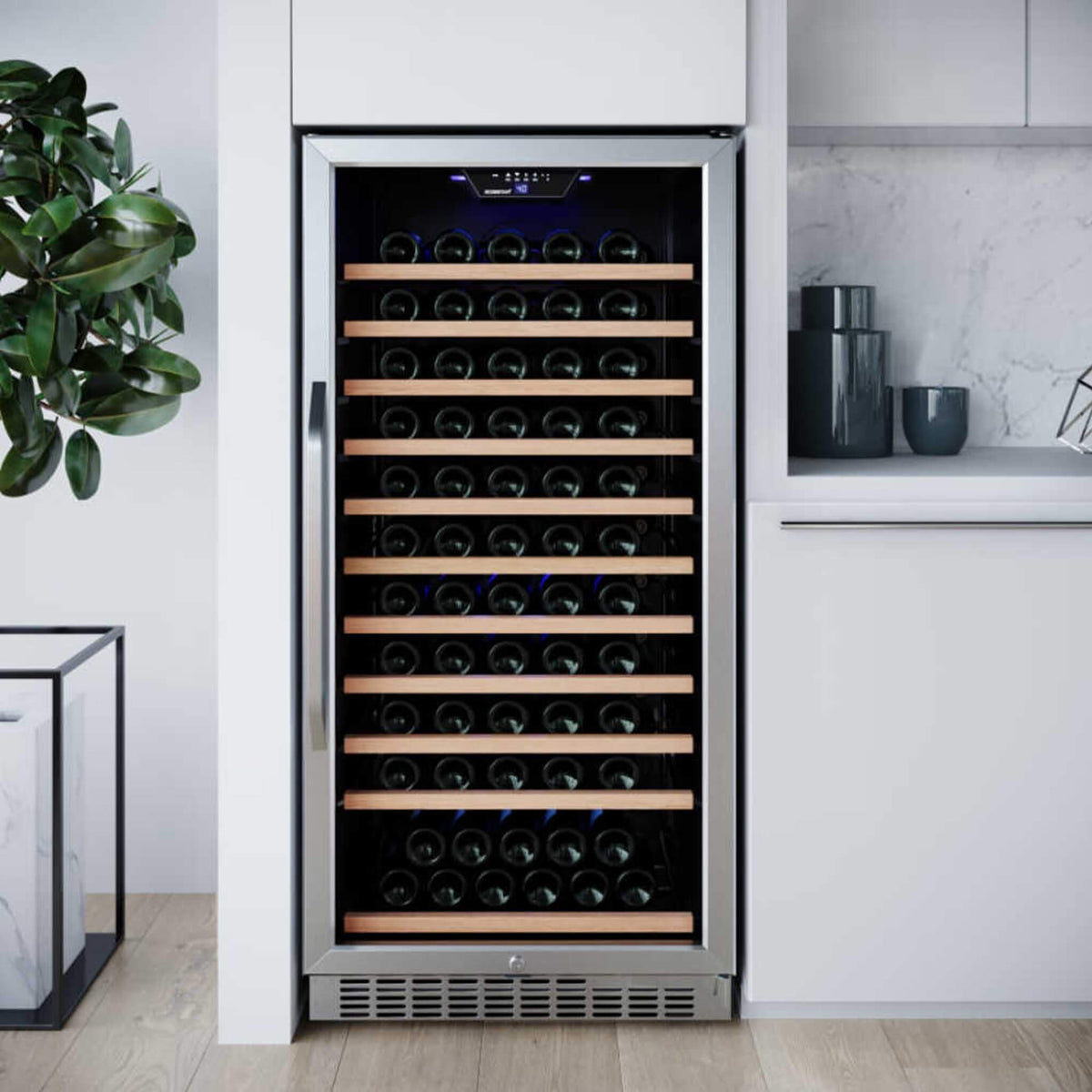 Edgestar 24-Inch Wide 111 Bottle Capacity Freestanding Single Zone Wine Cooler [CWR1212SZ] (SAK68320)