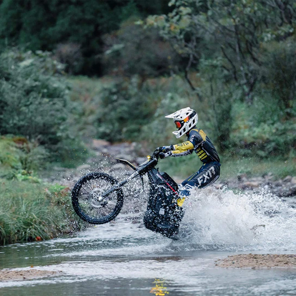 EKX M1 16.8KW 72V/50AH Premium Electric High-Strength Steel Pipe Off-Road Mountain Dirt Bike (SAK20957)