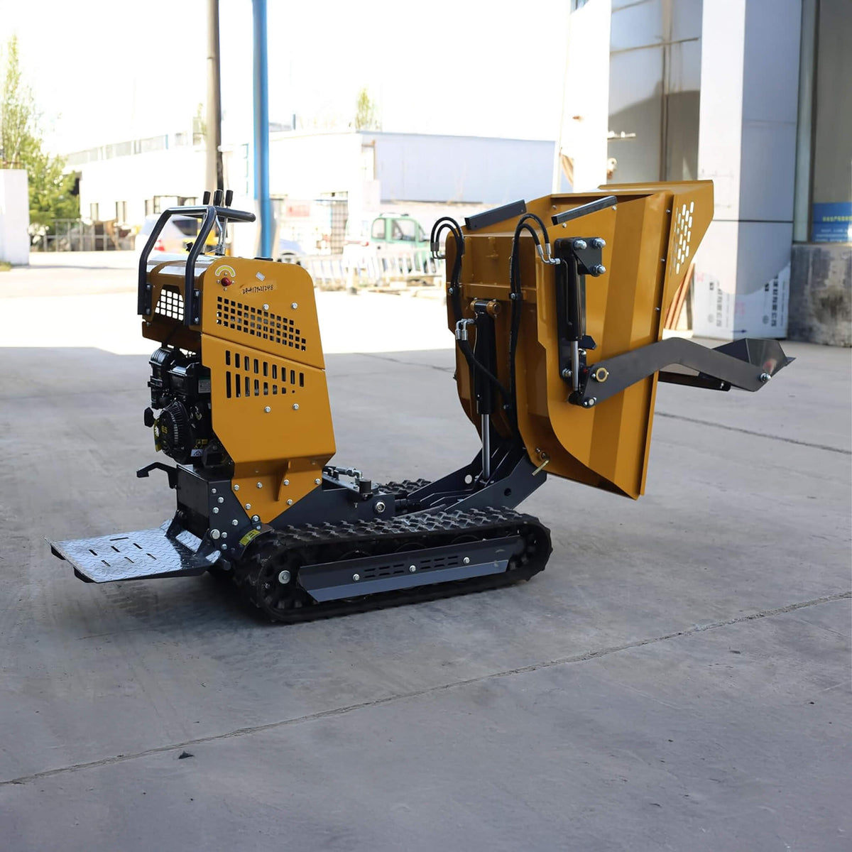 Heavy-Duty 6.5HP 1100LBS Tracked Hydraulic Dumper With Shovel (SAK62780)